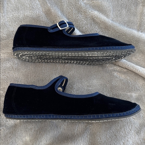 Vibi Venezia Mary Jane Velvet Ballet Flats - Picture 5 of 6